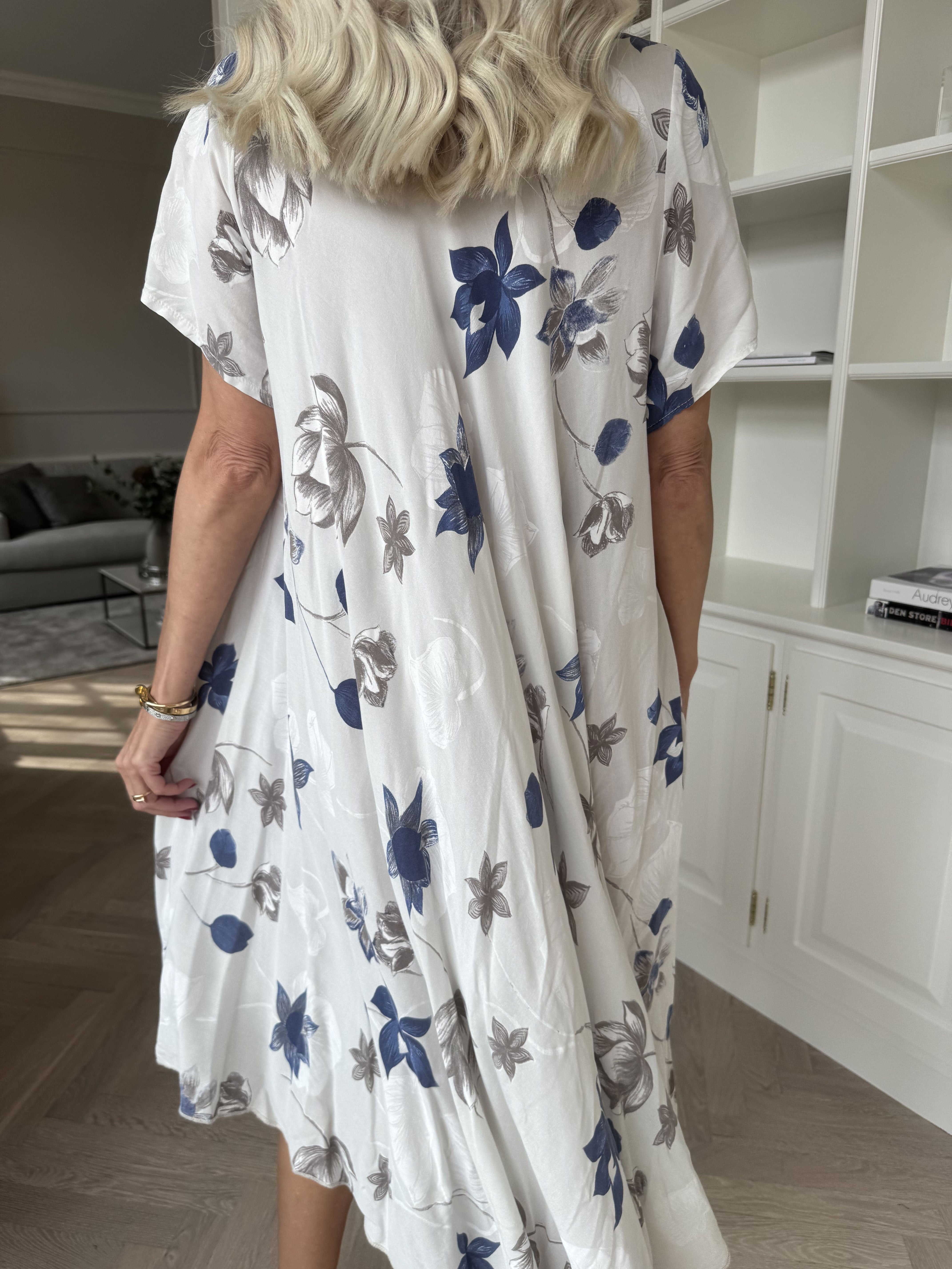 Bora - Söt tunikaklänning i bomull med blommigt tryck